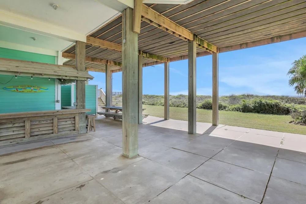 2396 Sand Drift Lane Crystal Beach, TX 77650