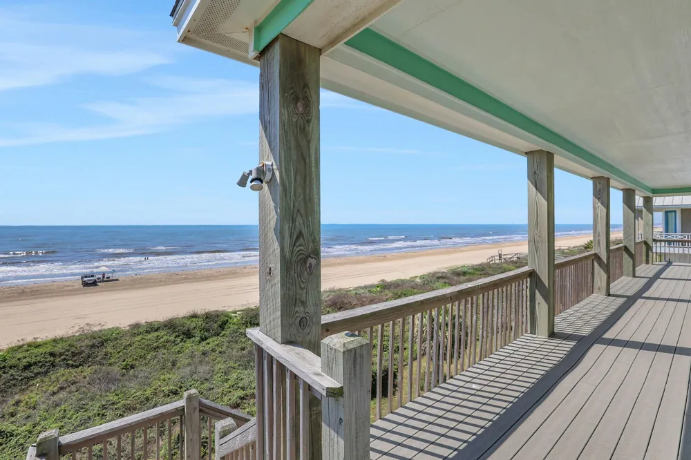 2396 Sand Drift Lane Crystal Beach, TX 77650