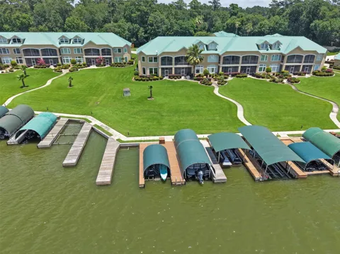 127 W Palm Boulevard