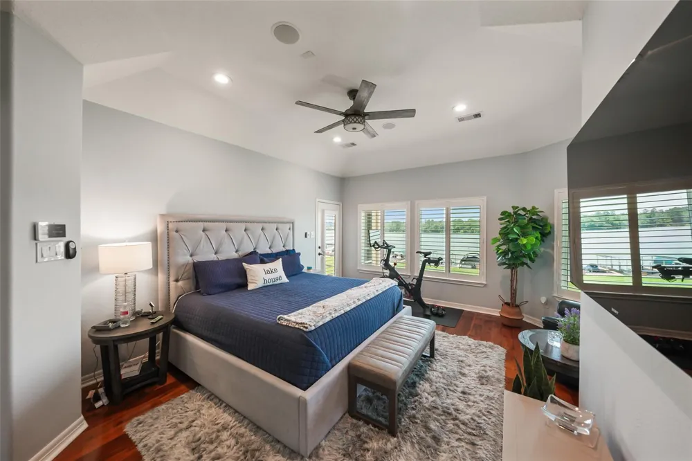 127 W Palm Boulevard Montgomery, TX 77356