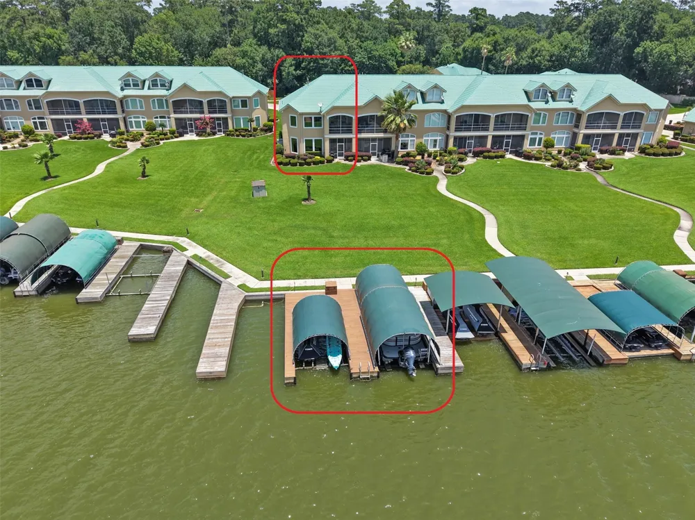 127 W Palm Boulevard Montgomery, TX 77356