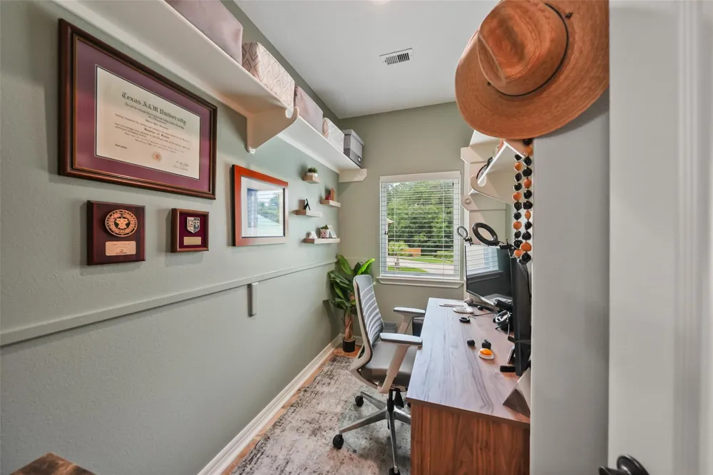 127 W Palm Boulevard Montgomery, TX 77356
