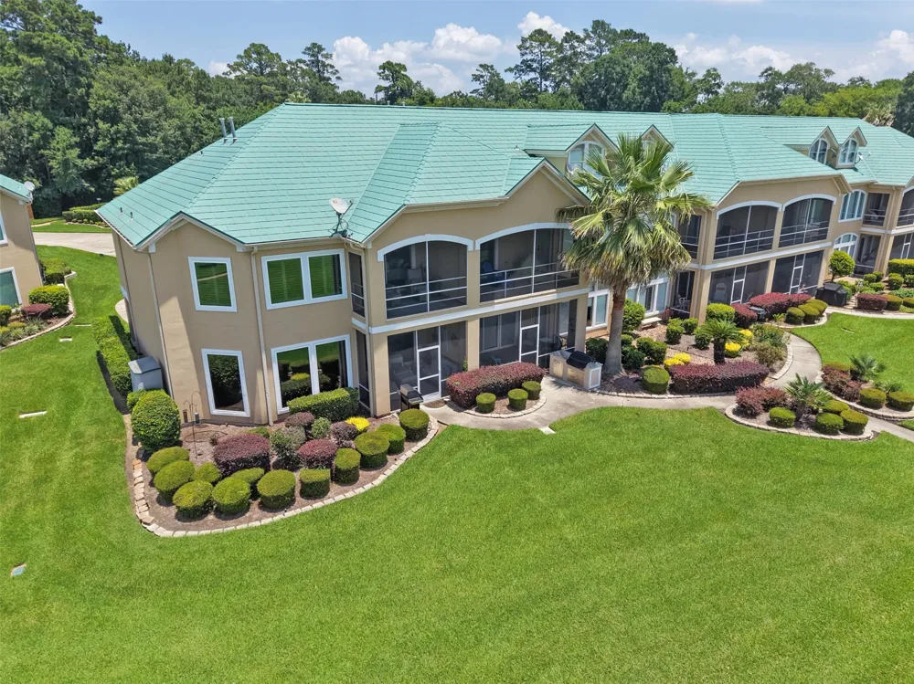 127 W Palm Boulevard Montgomery, TX 77356