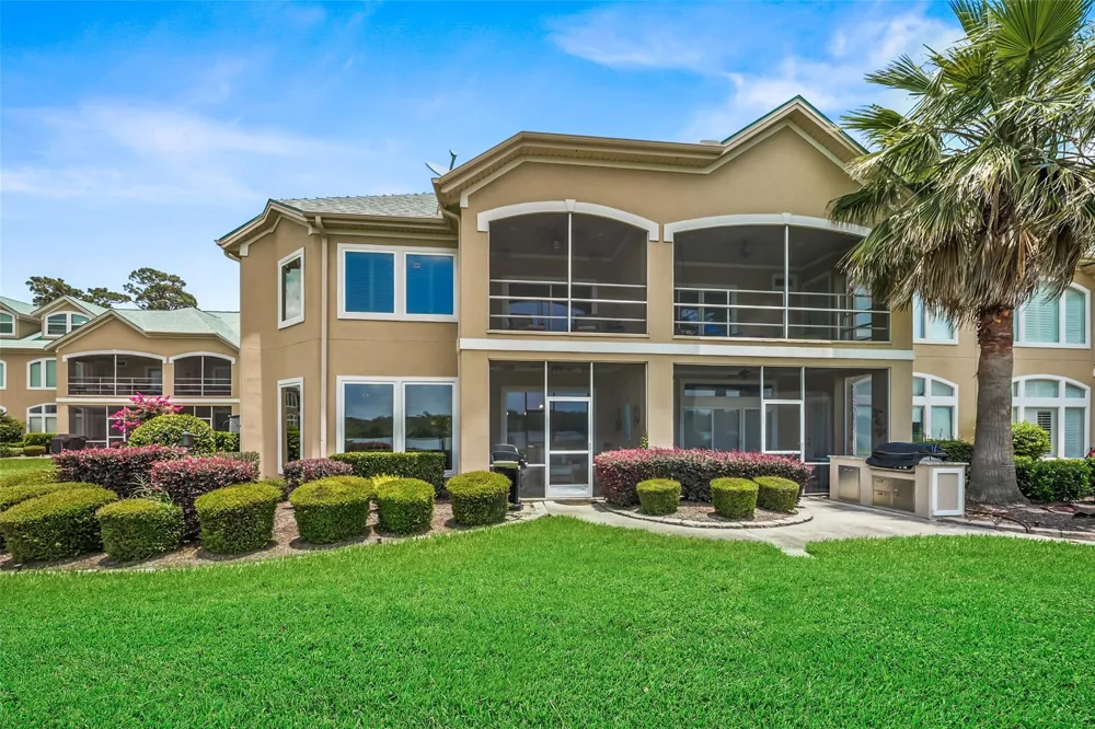 127 W Palm Boulevard Montgomery, TX 77356
