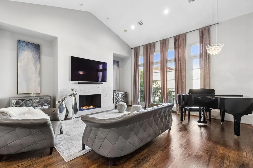 2518 Westgate Drive #A Houston, TX 77019
