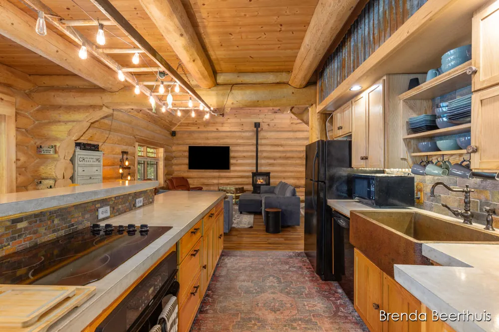 2618 Mundy Avenue White Cloud, MI 49349