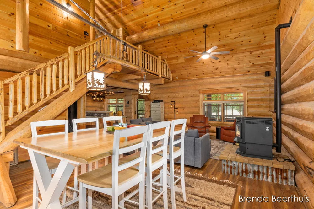 2618 Mundy Avenue White Cloud, MI 49349