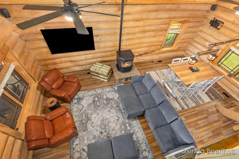 2618 Mundy Avenue White Cloud, MI 49349