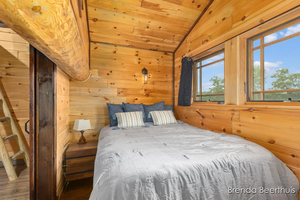 2618 Mundy Avenue White Cloud, MI 49349
