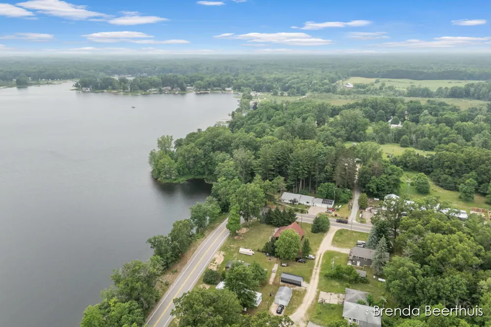2618 Mundy Avenue White Cloud, MI 49349