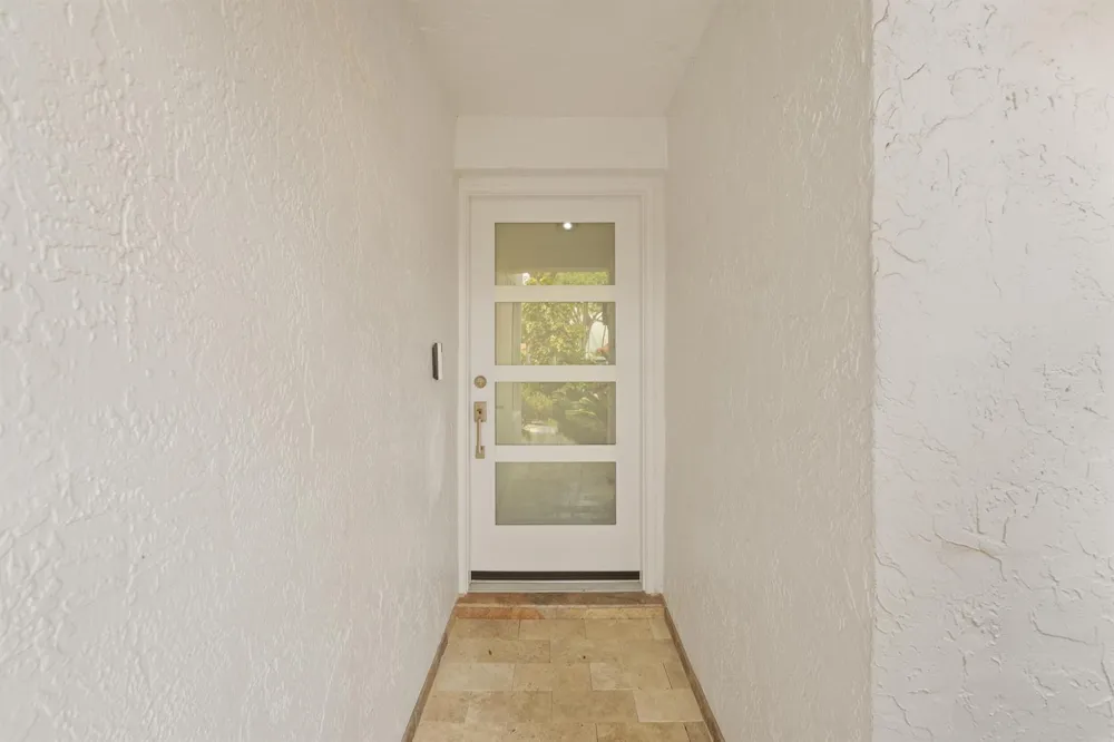 2359 Treasure Isle Drive #33 Palm Beach Gardens, FL 33410