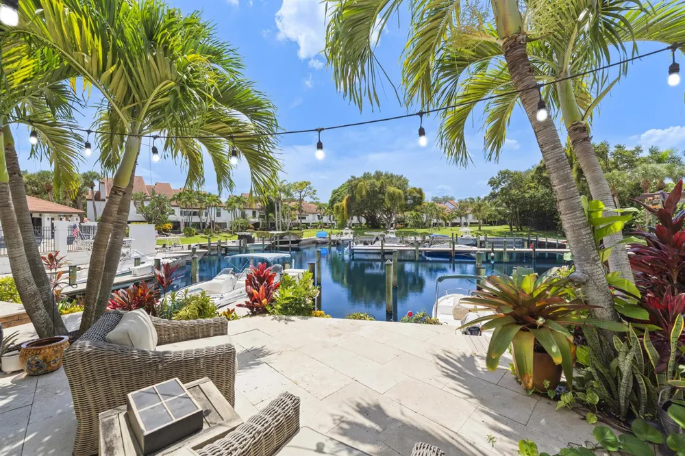 2359 Treasure Isle Drive #33 Palm Beach Gardens, FL 33410