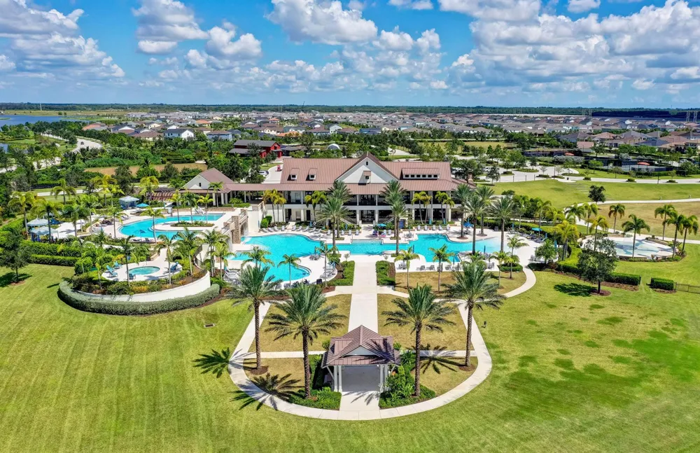 1689 Wandering Willow Way Loxahatchee, FL 33470