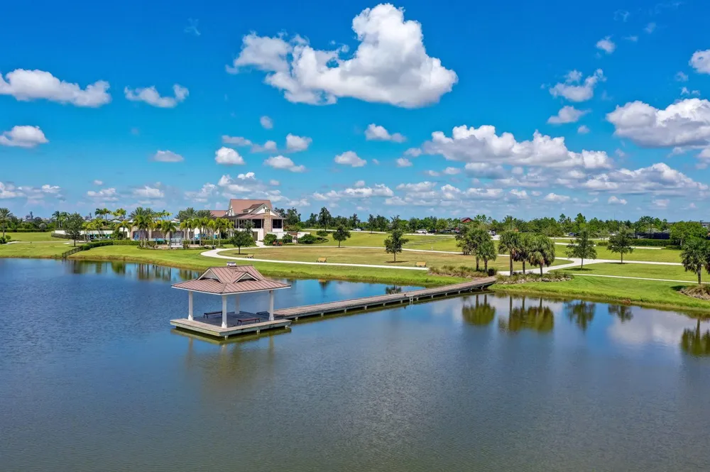 1689 Wandering Willow Way Loxahatchee, FL 33470