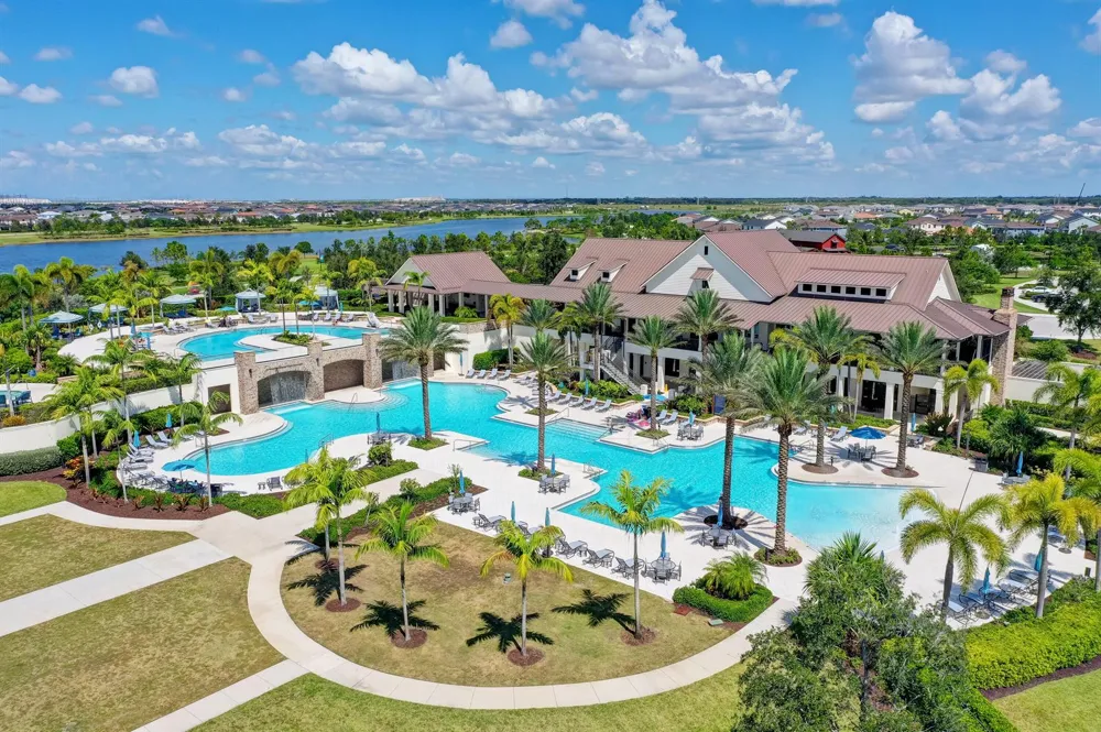 1689 Wandering Willow Way Loxahatchee, FL 33470