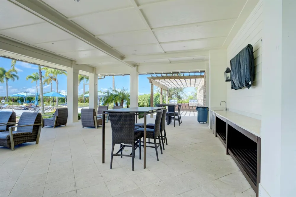 1689 Wandering Willow Way Loxahatchee, FL 33470