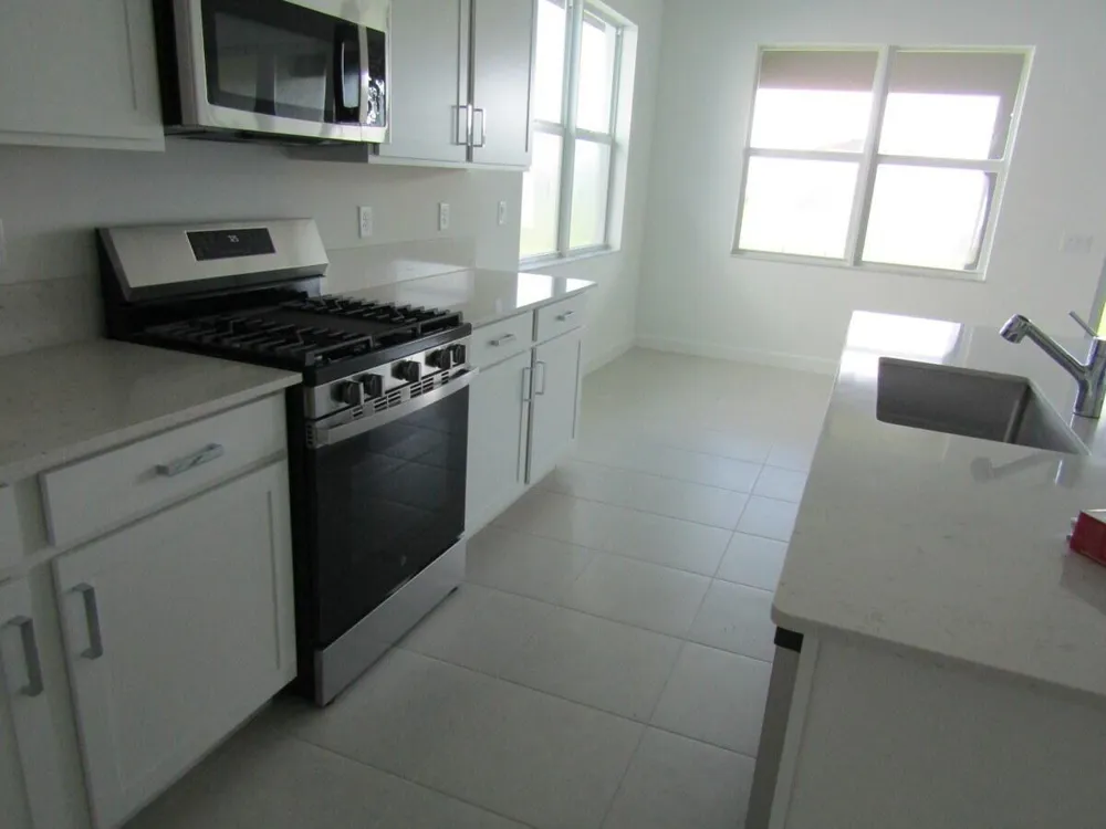 1689 Wandering Willow Way Loxahatchee, FL 33470