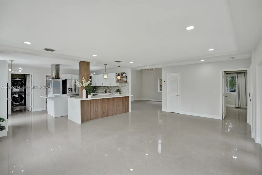4665 SW 159th Ct Miami, FL 33185