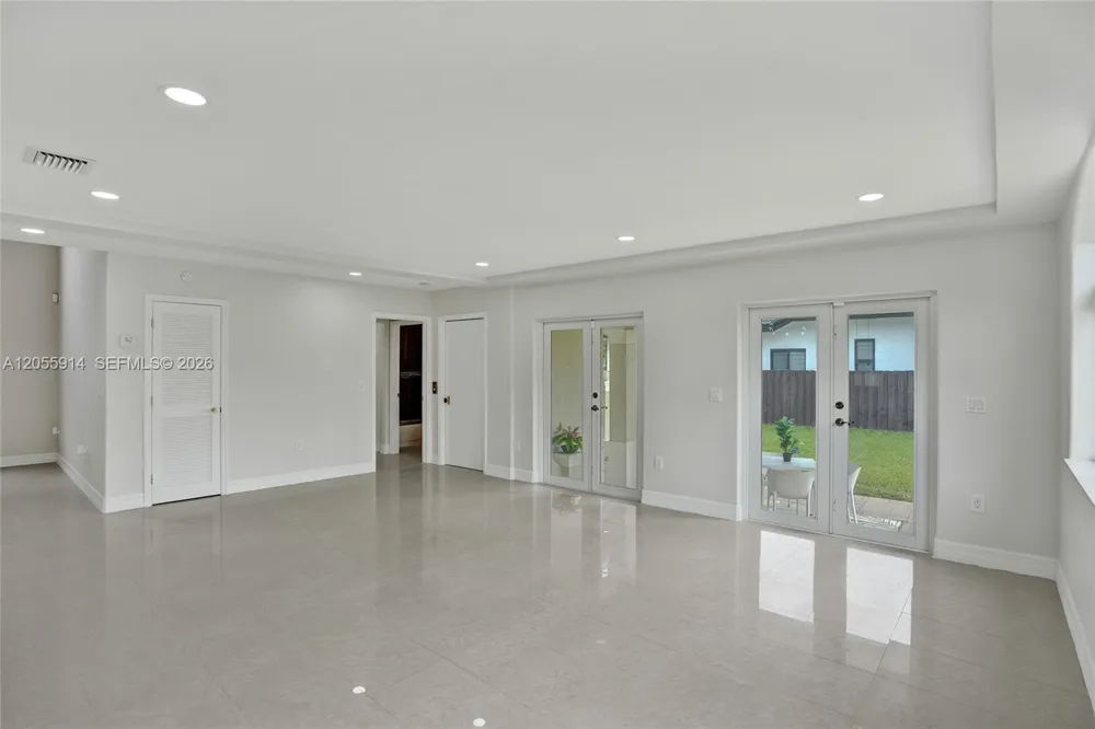 4665 SW 159th Ct Miami, FL 33185