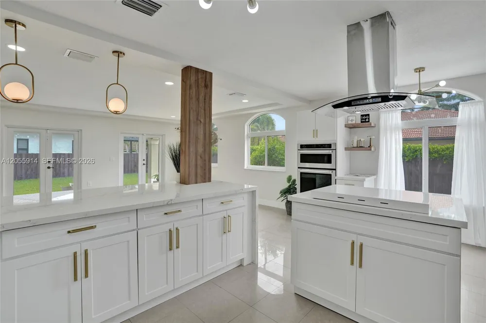4665 SW 159th Ct Miami, FL 33185