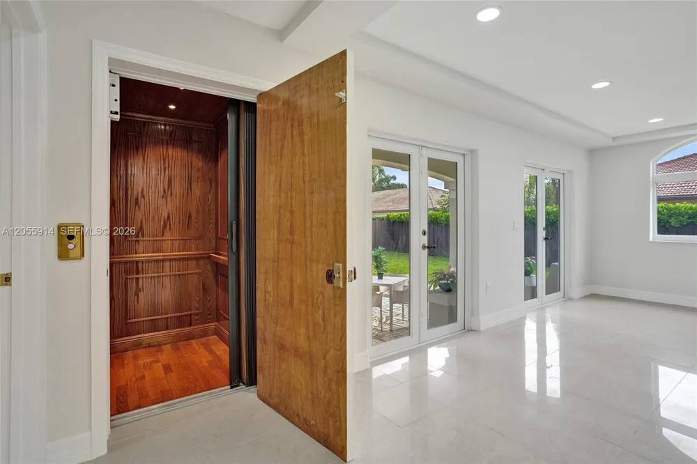 4665 SW 159th Ct Miami, FL 33185