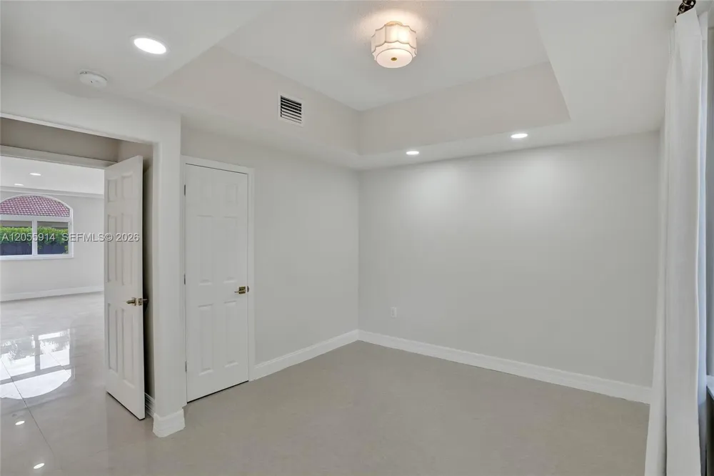 4665 SW 159th Ct Miami, FL 33185