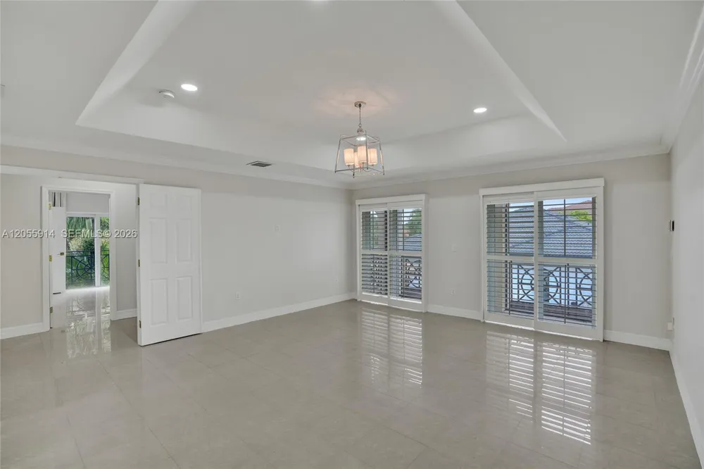 4665 SW 159th Ct Miami, FL 33185
