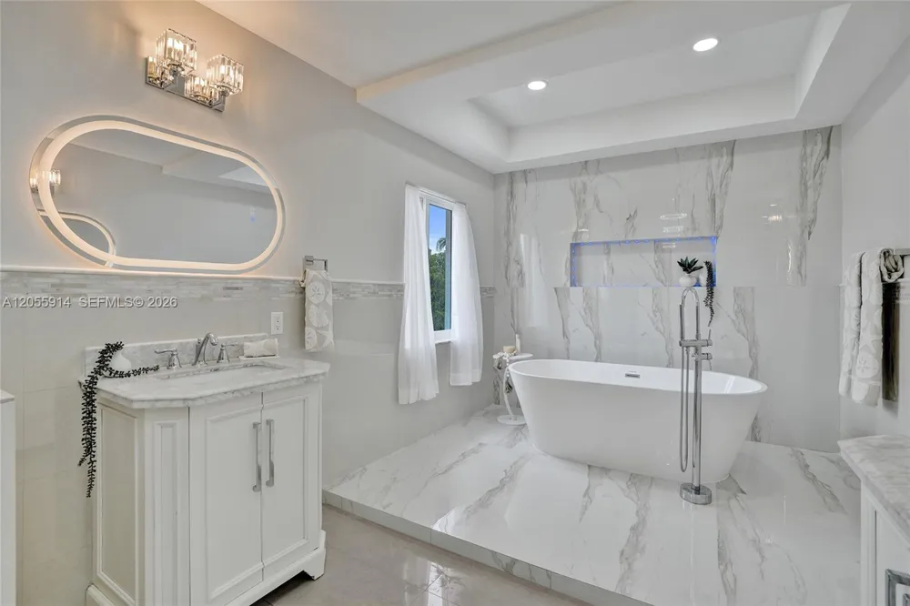 4665 SW 159th Ct Miami, FL 33185