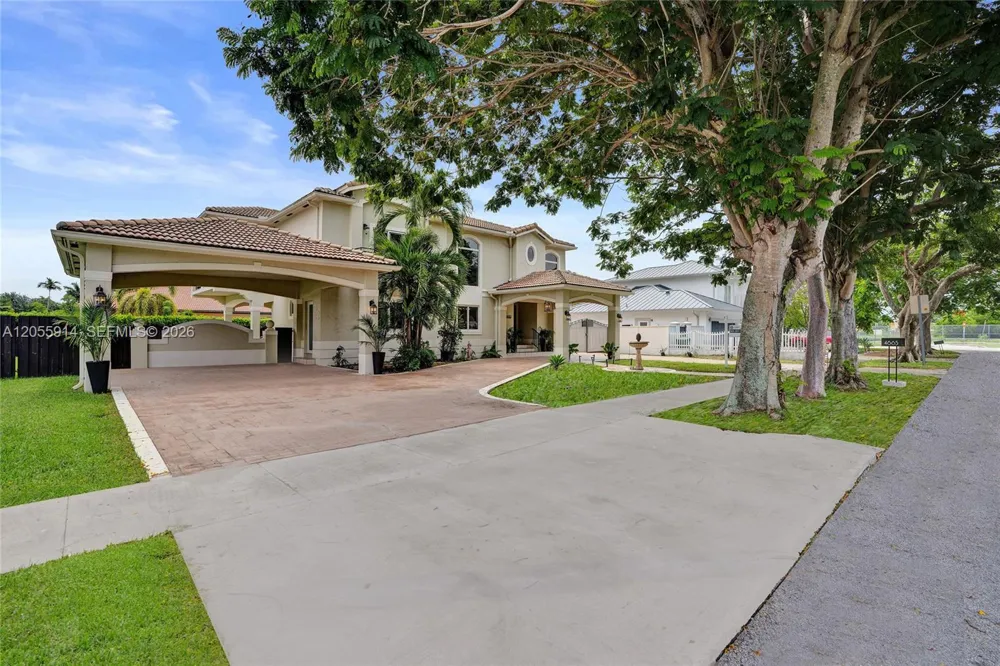 4665 SW 159th Ct Miami, FL 33185
