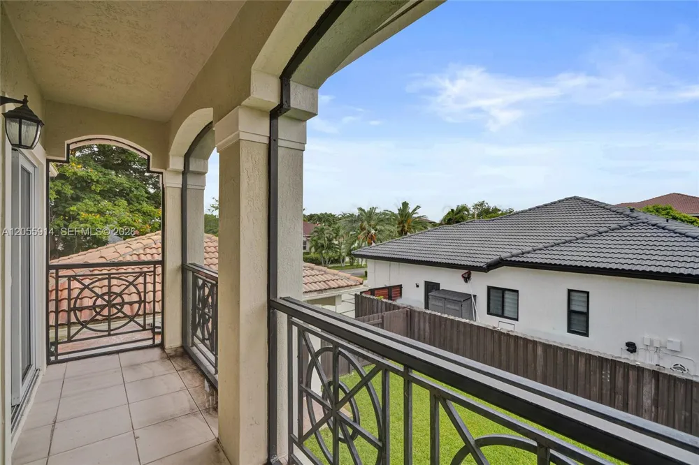 4665 SW 159th Ct Miami, FL 33185