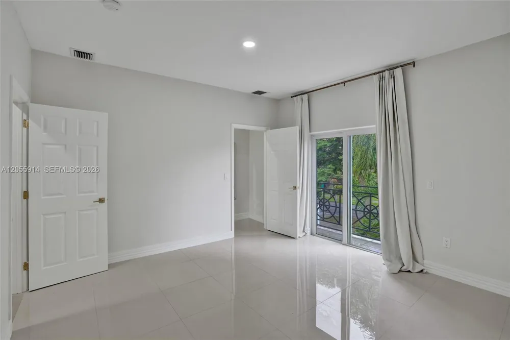 4665 SW 159th Ct Miami, FL 33185