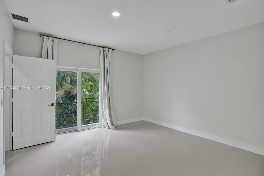 4665 SW 159th Ct Miami, FL 33185