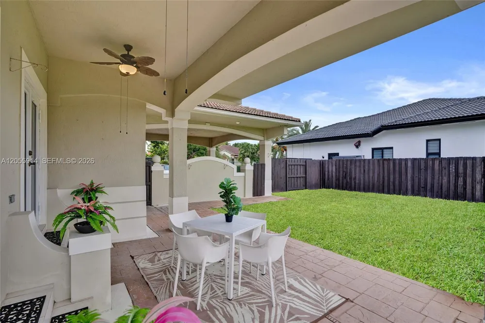 4665 SW 159th Ct Miami, FL 33185