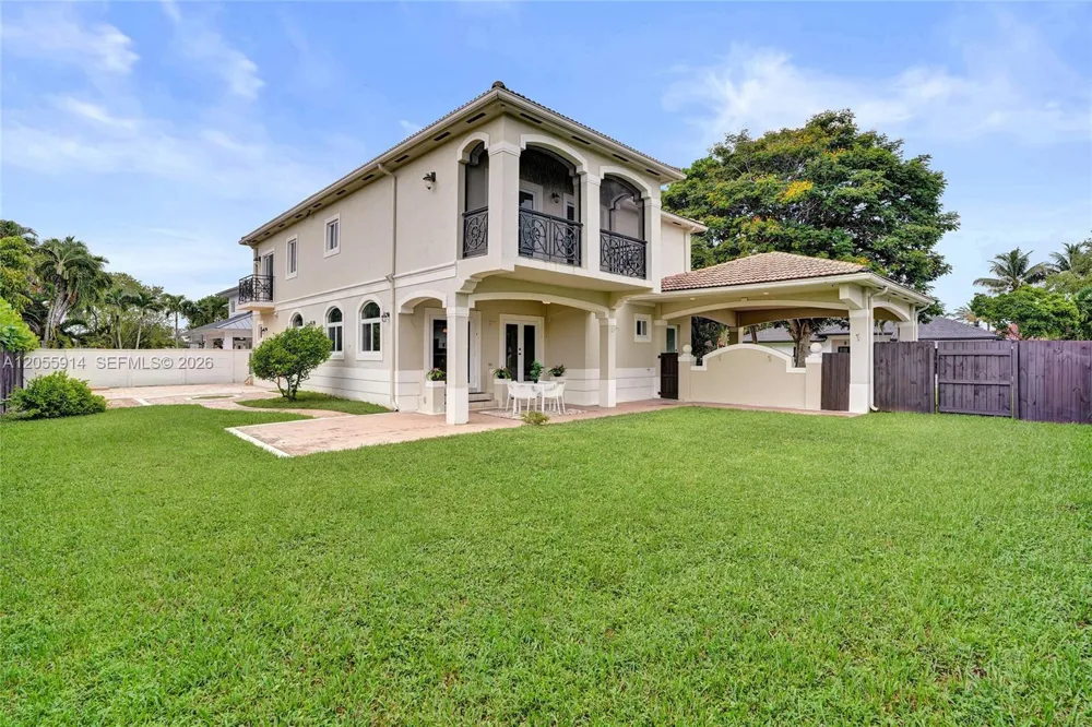 4665 SW 159th Ct Miami, FL 33185
