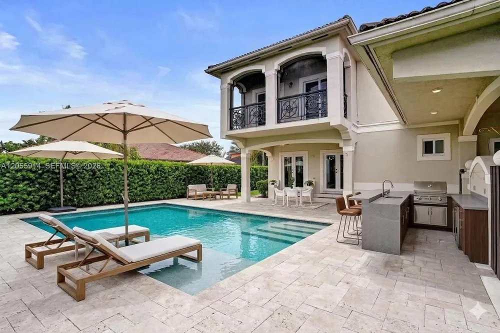4665 SW 159th Ct Miami, FL 33185