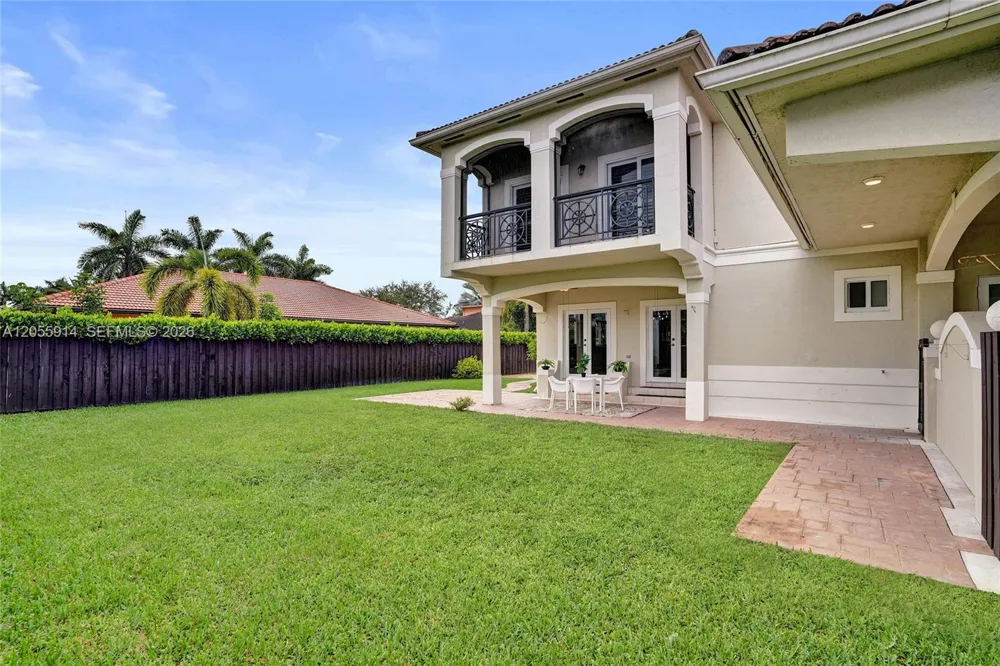 4665 SW 159th Ct Miami, FL 33185