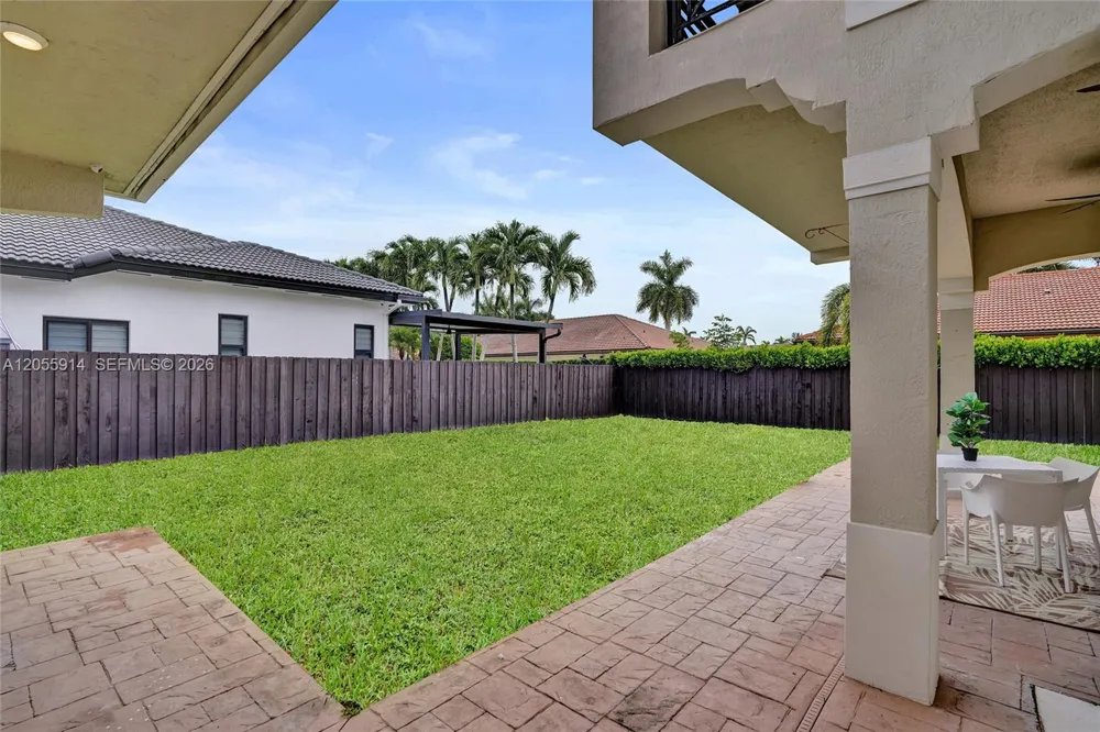 4665 SW 159th Ct Miami, FL 33185