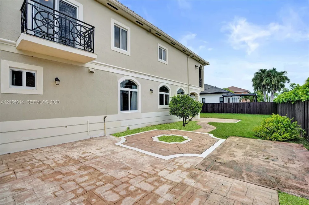 4665 SW 159th Ct Miami, FL 33185
