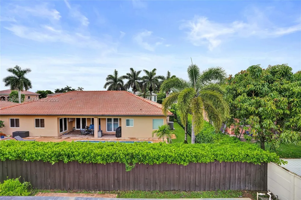 4665 SW 159th Ct Miami, FL 33185