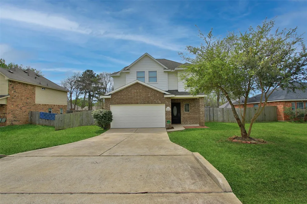 12339 Ridgecrest Drive Willis, TX 77318