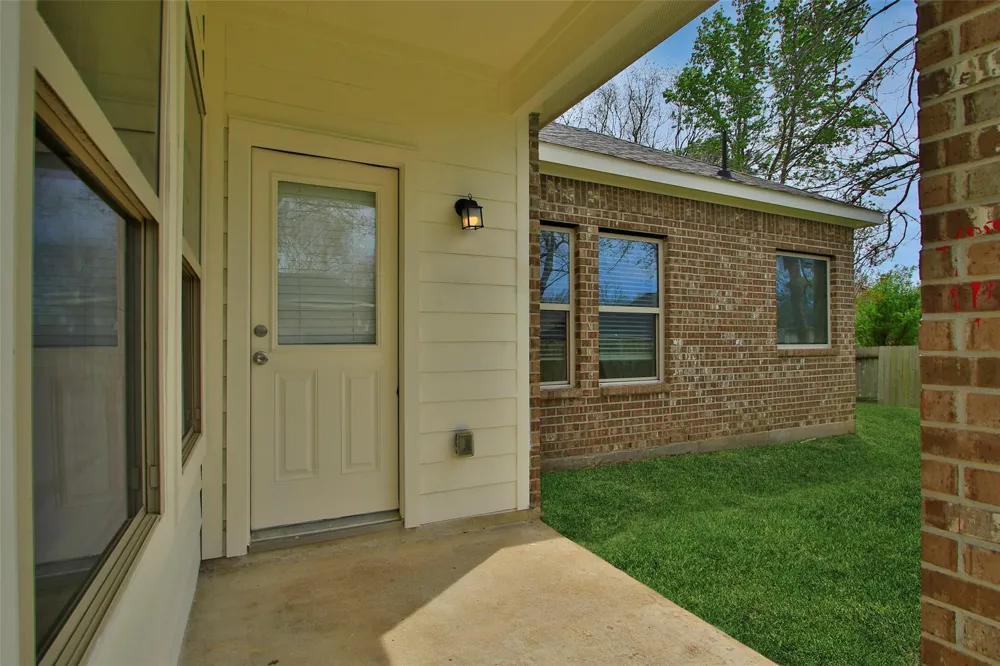 12339 Ridgecrest Drive Willis, TX 77318