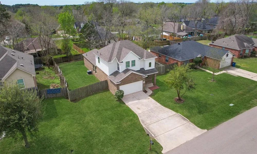 12339 Ridgecrest Drive Willis, TX 77318