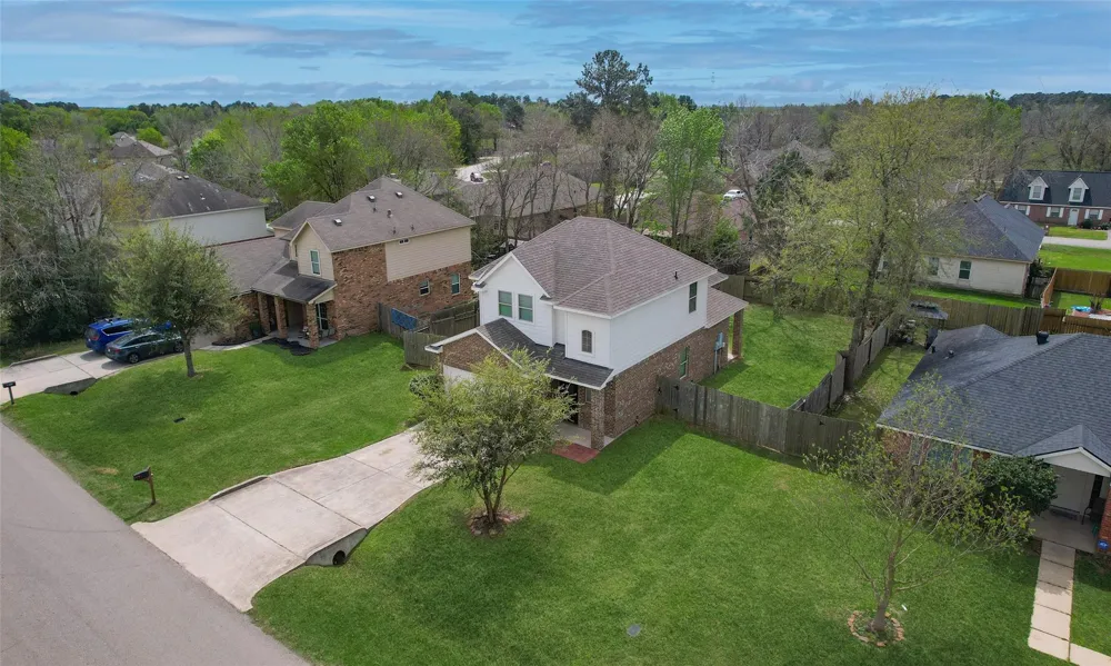 12339 Ridgecrest Drive Willis, TX 77318