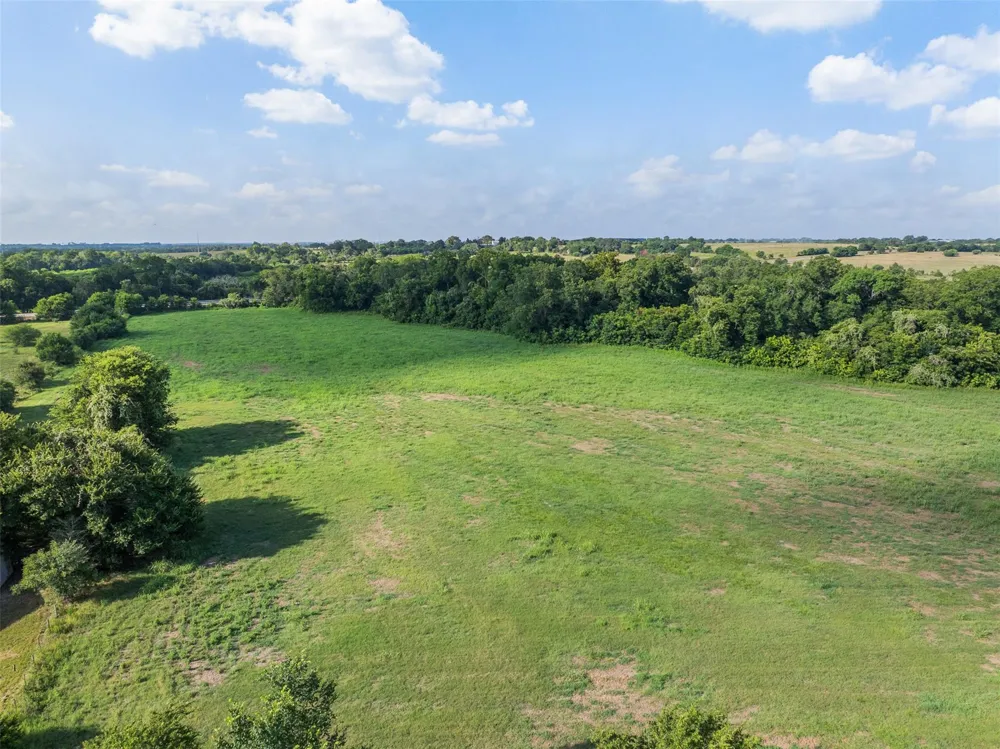 2231 E Us Highway 90 Schulenburg, TX 78956