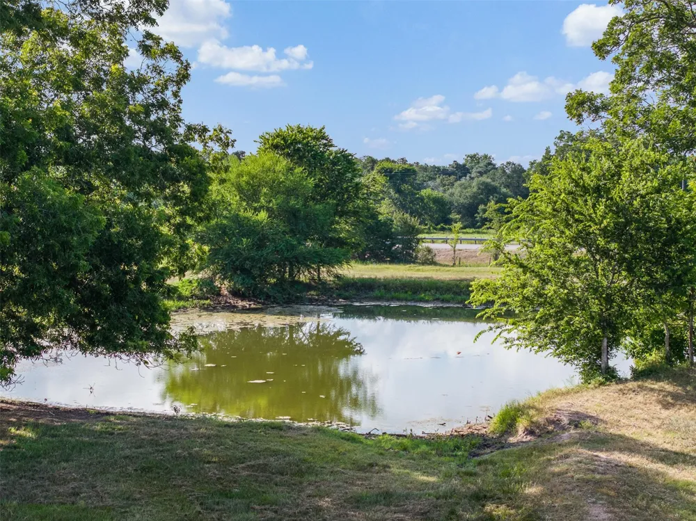 2231 E Us Highway 90 Schulenburg, TX 78956