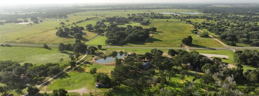 3835 Fm 949 Cat Spring, TX 78933