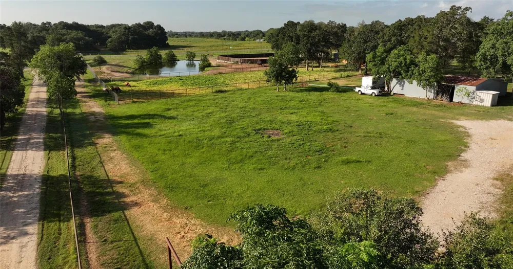 3835 Fm 949 Cat Spring, TX 78933
