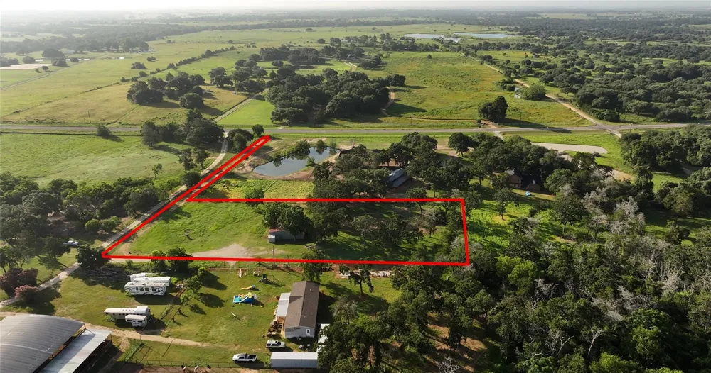 3835 Fm 949 Cat Spring, TX 78933