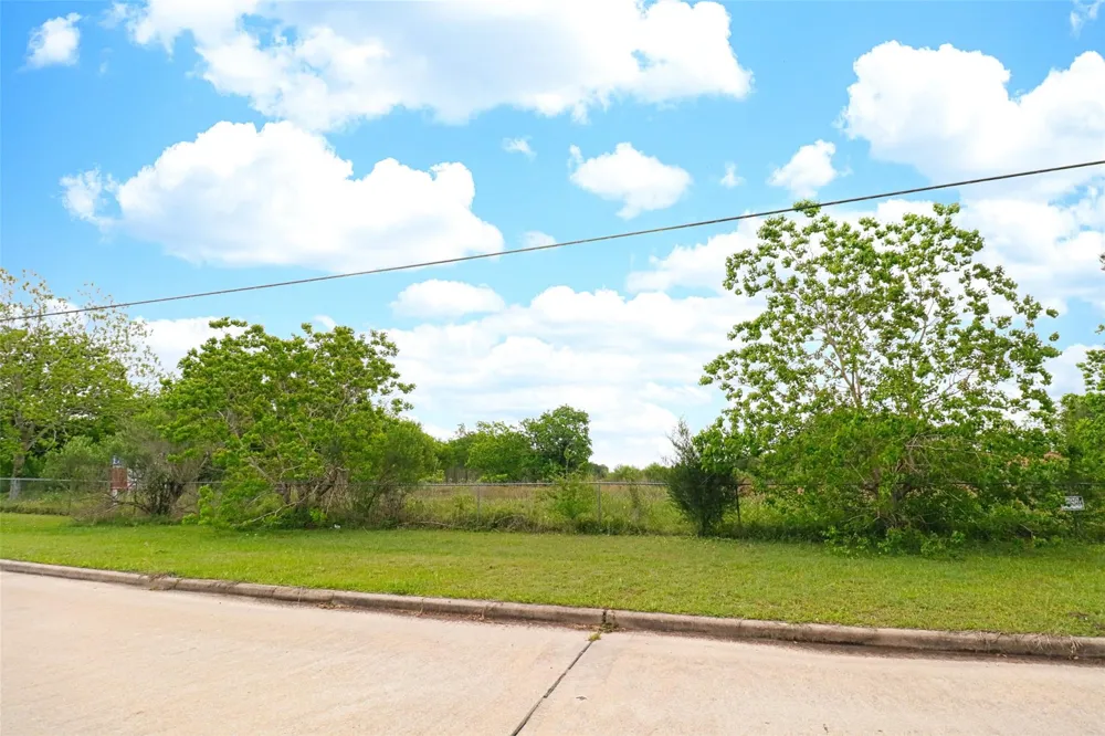 2625 Hillhouse Road Pearland, TX 77584