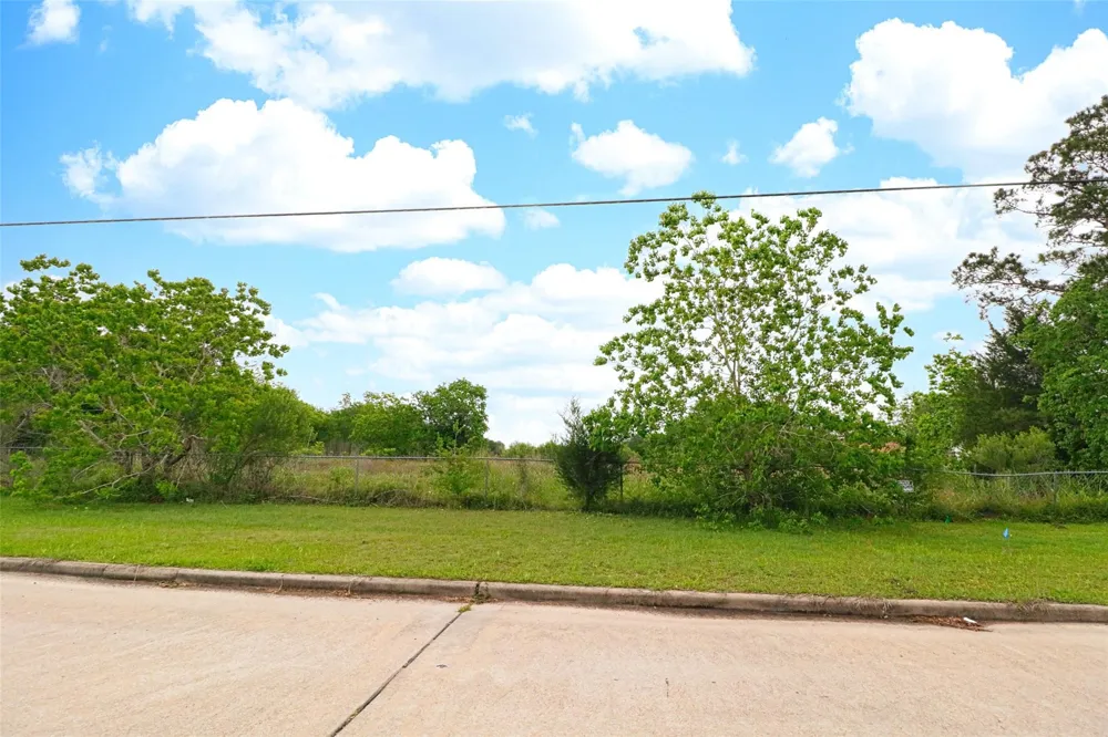 2625 Hillhouse Road Pearland, TX 77584